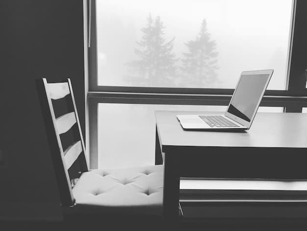 Bootstrapping vs. Funding: Choosing the Right Path for Your 2025 Startup